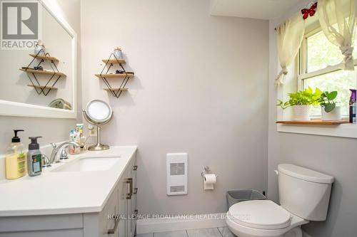 15 Hague Boulevard, Smith-Ennismore-Lakefield (Lakefield), ON - Indoor Photo Showing Bathroom