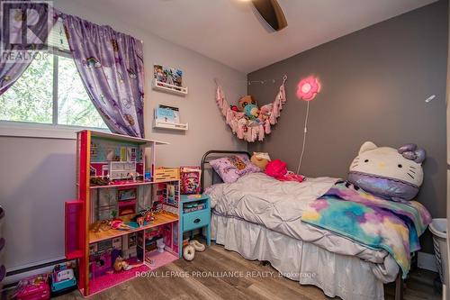 15 Hague Boulevard, Smith-Ennismore-Lakefield (Lakefield), ON - Indoor Photo Showing Bedroom