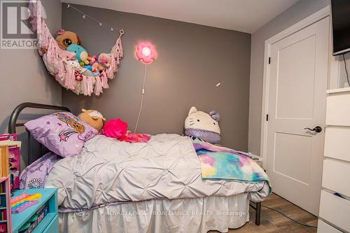 15 Hague Boulevard, Smith-Ennismore-Lakefield (Lakefield), ON - Indoor Photo Showing Bedroom