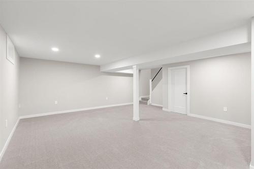 797 Setter Street, Winnipeg, MB - Indoor Photo Showing Other Room