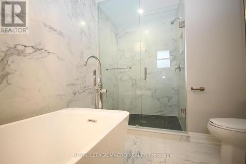 19 West Farmington Drive, St. Catharines, ON - Indoor Photo Showing Bathroom