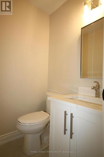 19 West Farmington Drive, St. Catharines, ON - Indoor Photo Showing Bathroom