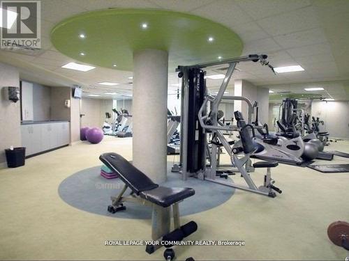 909 - 85 Bloor Street E, Toronto, ON - Indoor Photo Showing Gym Room