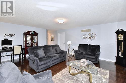 21 Old Trafford Drive, Trent Hills (Hastings), ON - Indoor Photo Showing Living Room