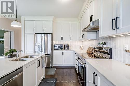 249 Madelaine Drive, Barrie, ON - Indoor Photo Showing Kitchen With Double Sink With Upgraded Kitchen