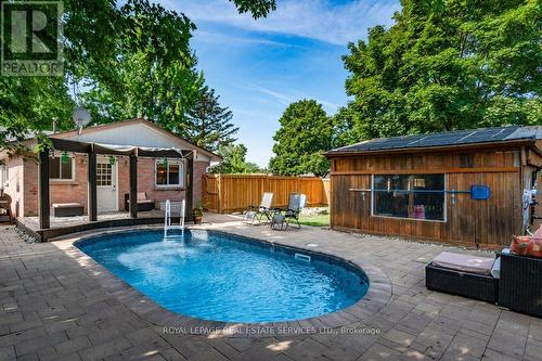 532 Churchill Avenue, Milton (Dorset Park), ON - Outdoor With In Ground Pool With Deck Patio Veranda With Backyard