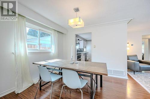 532 Churchill Avenue, Milton (Dorset Park), ON - Indoor Photo Showing Dining Room