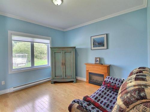 Bedroom - 260 Rue Rolland-Dion, Magog, QC - Indoor With Fireplace