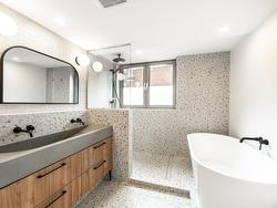 Ensuite bathroom - 