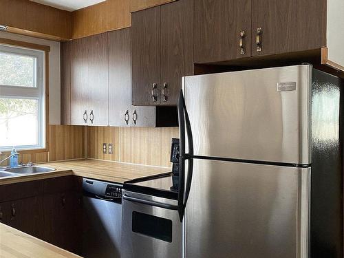 664 First Street East, Fort Frances, ON - Indoor Photo Showing Kitchen