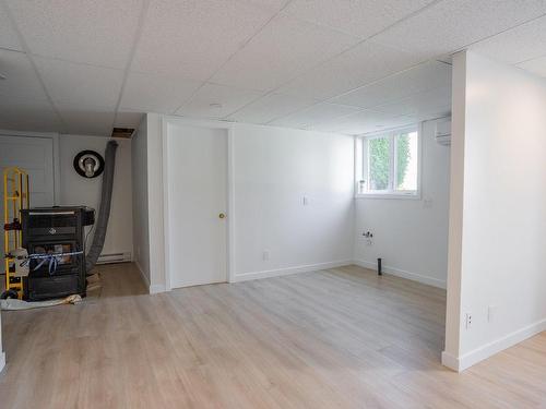 Basement - 84 Rue Principale, Lambton, QC - Indoor Photo Showing Other Room