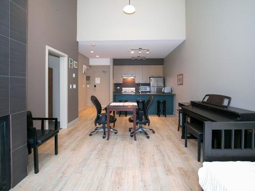 303-30 Monashee Road, Vernon, BC - Indoor Photo Showing Office