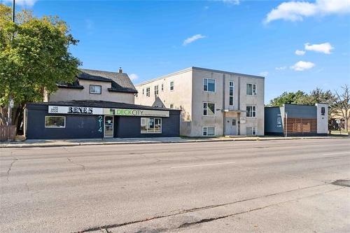 214 St Mary'S Rd, Winnipeg, MB 