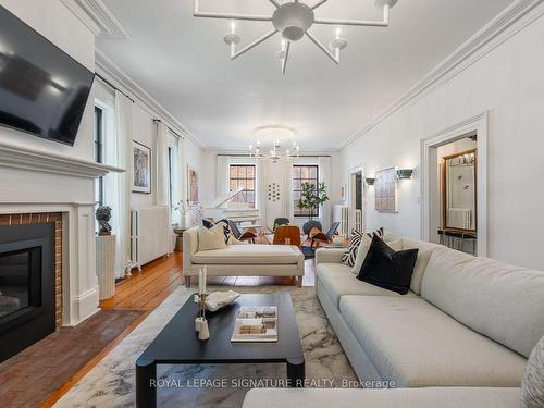 171 Old Forest Hill Rd, Toronto, ON - Indoor Photo Showing Living Room With Fireplace