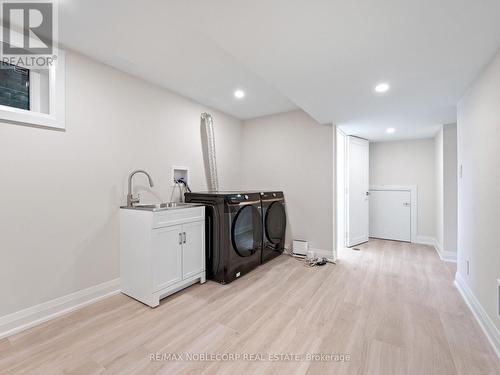 734 Royal York Road, Toronto, ON - Indoor Photo Showing Laundry Room