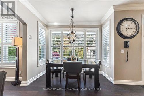 751 Merlot Court, Mississauga (Lorne Park), ON - Indoor Photo Showing Dining Room