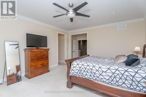 1206 Mount Vernon Street, Mississauga, ON - Indoor Photo Showing Bedroom