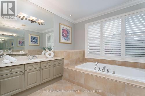 1206 Mount Vernon Street, Mississauga, ON - Indoor Photo Showing Bathroom