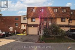 157 - 180 MISSISSAUGA VALLEY BOULEVARD  Mississauga (Cooksville), ON L5A 3M2