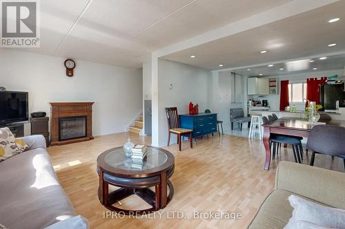 157 - 180 Mississauga Valley Boulevard, Mississauga (Cooksville), ON - Indoor Photo Showing Living Room With Fireplace