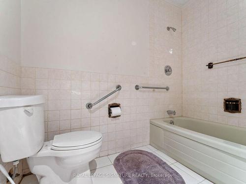 75 Leggett Ave, Toronto, ON - Indoor Photo Showing Bathroom