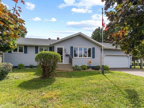 54 Saunders Avenue, Summerside, PE 