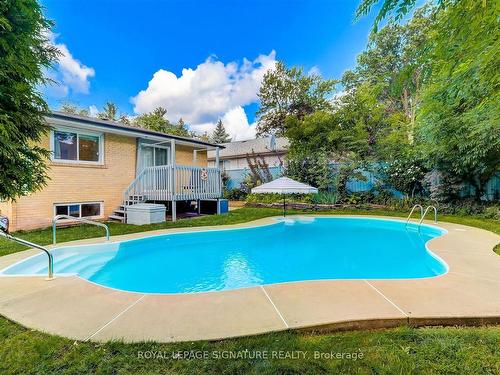 3157 The Credit Woodlands, Mississauga, ON - Outdoor With In Ground Pool