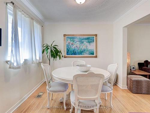 3157 The Credit Woodlands, Mississauga, ON - Indoor Photo Showing Dining Room