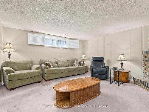 28 Lindridge Ave, Brampton, ON - Indoor Photo Showing Living Room