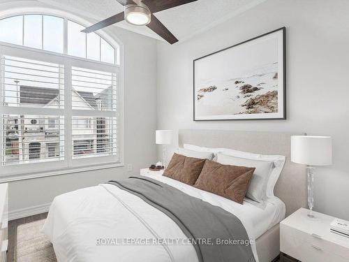 3946 Leonardo St, Burlington, ON - Indoor Photo Showing Bedroom