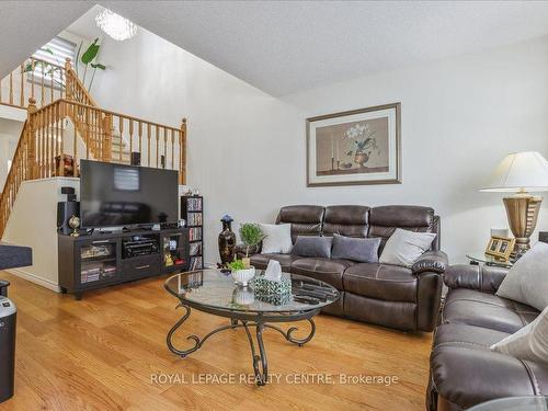 2-3510 South Millway, Mississauga, ON - Indoor Photo Showing Living Room