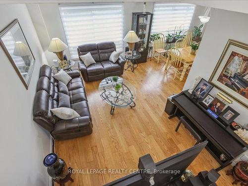 2-3510 South Millway, Mississauga, ON - Indoor Photo Showing Living Room