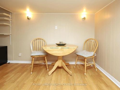 3540 Queenston Dr, Mississauga, ON - Indoor Photo Showing Dining Room