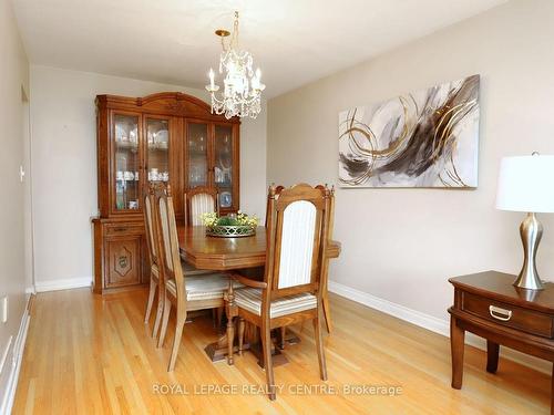 3540 Queenston Dr, Mississauga, ON - Indoor Photo Showing Dining Room