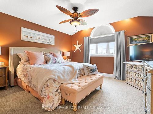 65 Madill Dr, Mono, ON - Indoor Photo Showing Bedroom