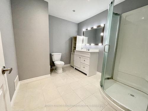 Basemen-128 Allenby Ave, Hamilton, ON - Indoor Photo Showing Bathroom