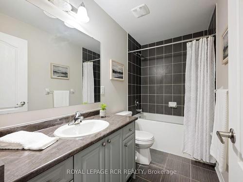 12 Landsborough St, East Luther Grand Valley, ON - Indoor Photo Showing Bathroom