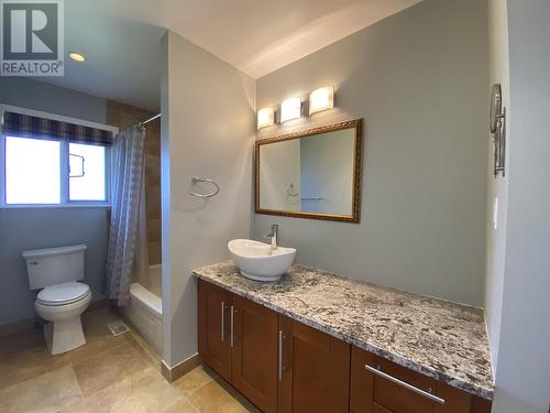 6212 Gordon Avenue, Burnaby, BC - Indoor Photo Showing Bathroom