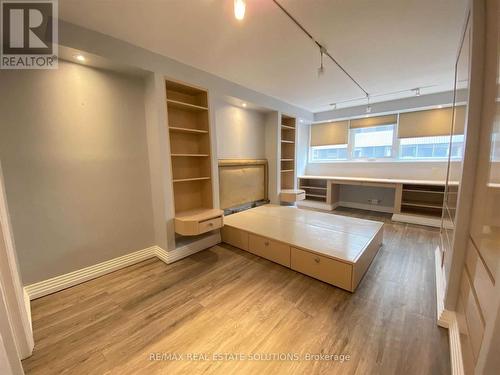 1010 - 360 Bloor Street E, Toronto (Rosedale-Moore Park), ON - Indoor Photo Showing Other Room