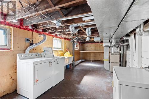 535-541 Pine Street, Windsor, ON - Indoor Photo Showing Laundry Room