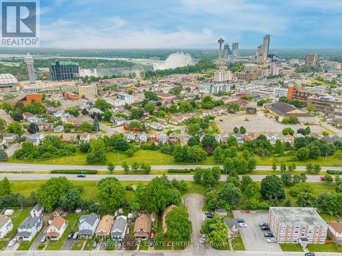 5024 Stamford Street, Niagara Falls, ON - Outdoor With View