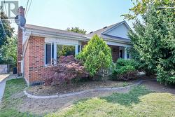 75 RANDALL AVENUE  Hamilton (Stoney Creek), ON L8G 2K8