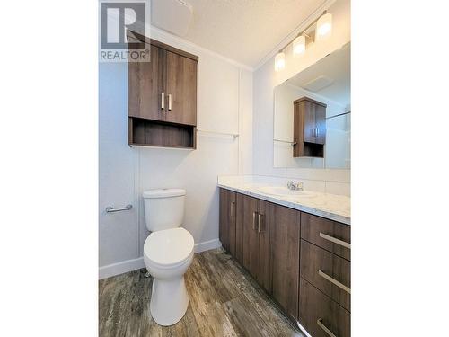 80 684 North Fraser Road, Quesnel, BC - Indoor Photo Showing Bathroom