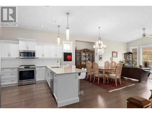 1836 Tower Ranch Boulevard Unit# 37, Kelowna, BC - Indoor Photo Showing Kitchen With Stainless Steel Kitchen With Upgraded Kitchen