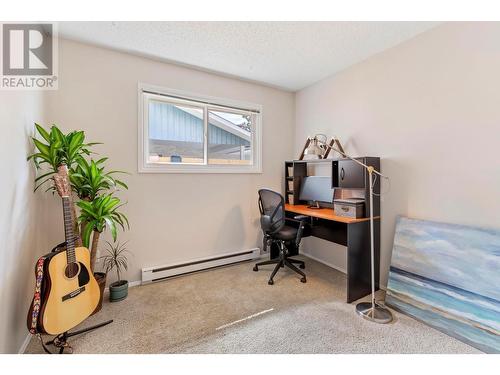 767 Jones Street, Kelowna, BC - Indoor