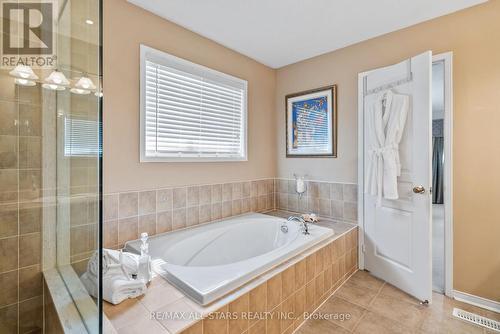 125 Second Avenue, Uxbridge, ON - Indoor Photo Showing Bathroom