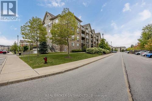 308 - 45 Ferndale Drive S, Barrie (Ardagh), ON - Outdoor With Balcony