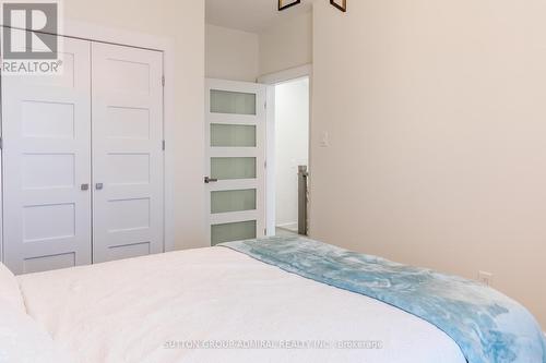 97 Laclie Street, Orillia, ON - Indoor Photo Showing Bedroom