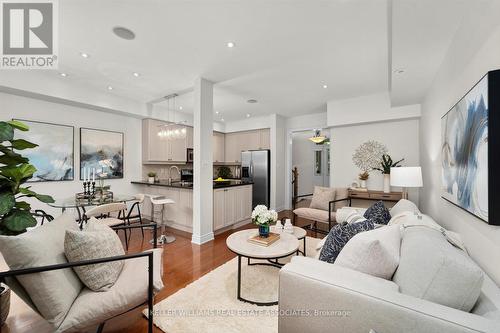 224 - 60 Rosewood Avenue, Mississauga, ON - Indoor Photo Showing Living Room