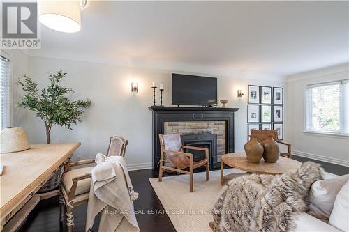 431 Patricia Drive, Burlington (Lasalle), ON - Indoor Photo Showing Living Room With Fireplace